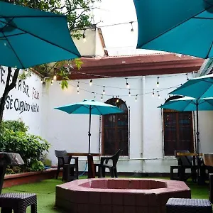4 Grados Hostal Ville de Guatemala